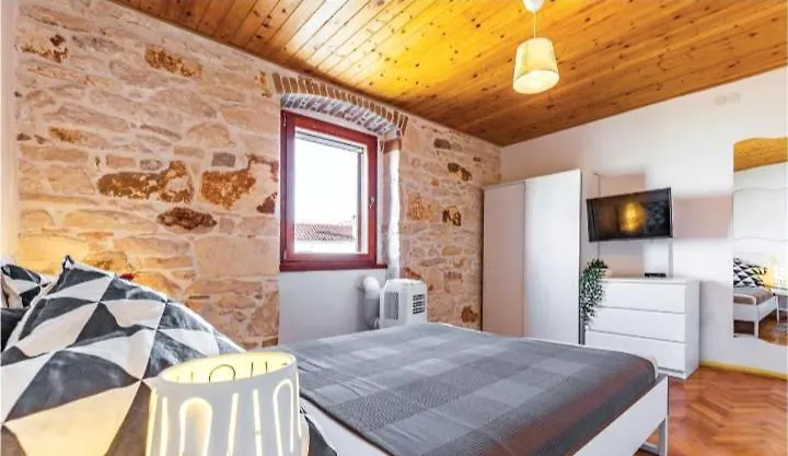 فيلة فيلا Istrian Stone House With Heated Pool بولا كرواتيا